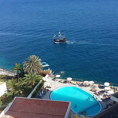 Bright Studio Apartment Funchal (Madeira)