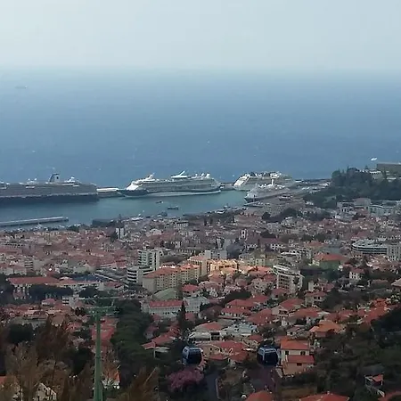 Apartment Bright Studio Funchal (Madeira)