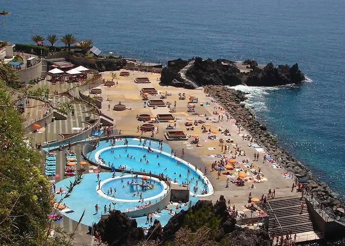 Bright * Funchal (Madeira)